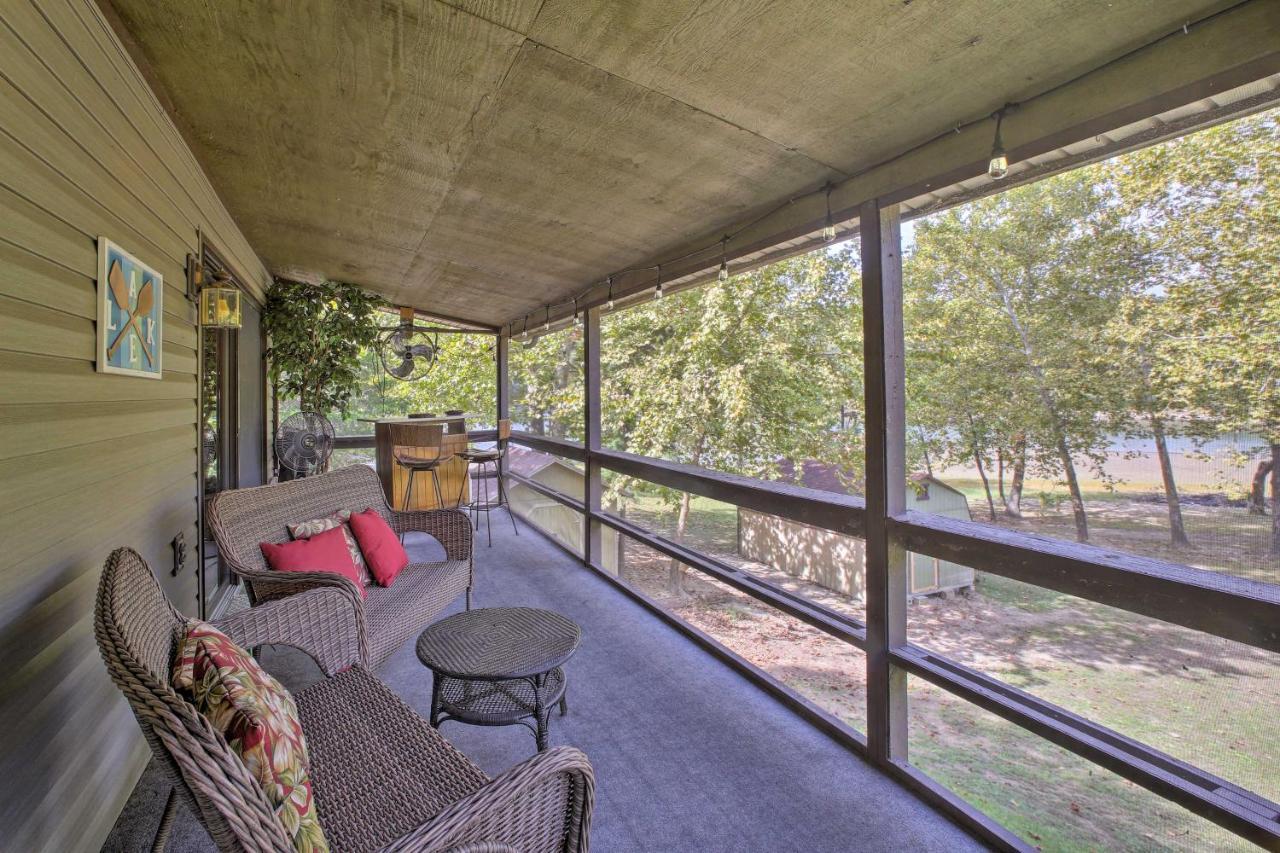 Lakefront Table Rock Home With Fire Pit! Golden Экстерьер фото