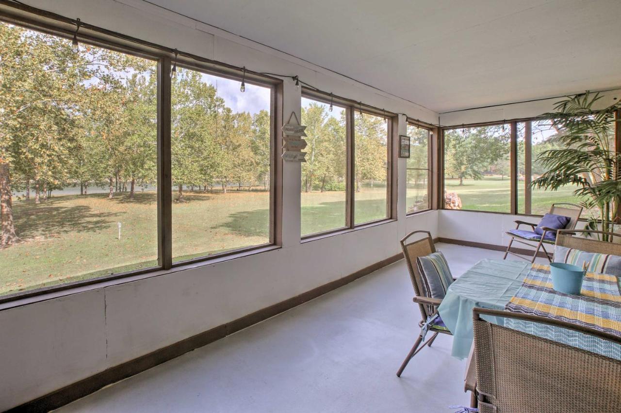 Lakefront Table Rock Home With Fire Pit! Golden Экстерьер фото